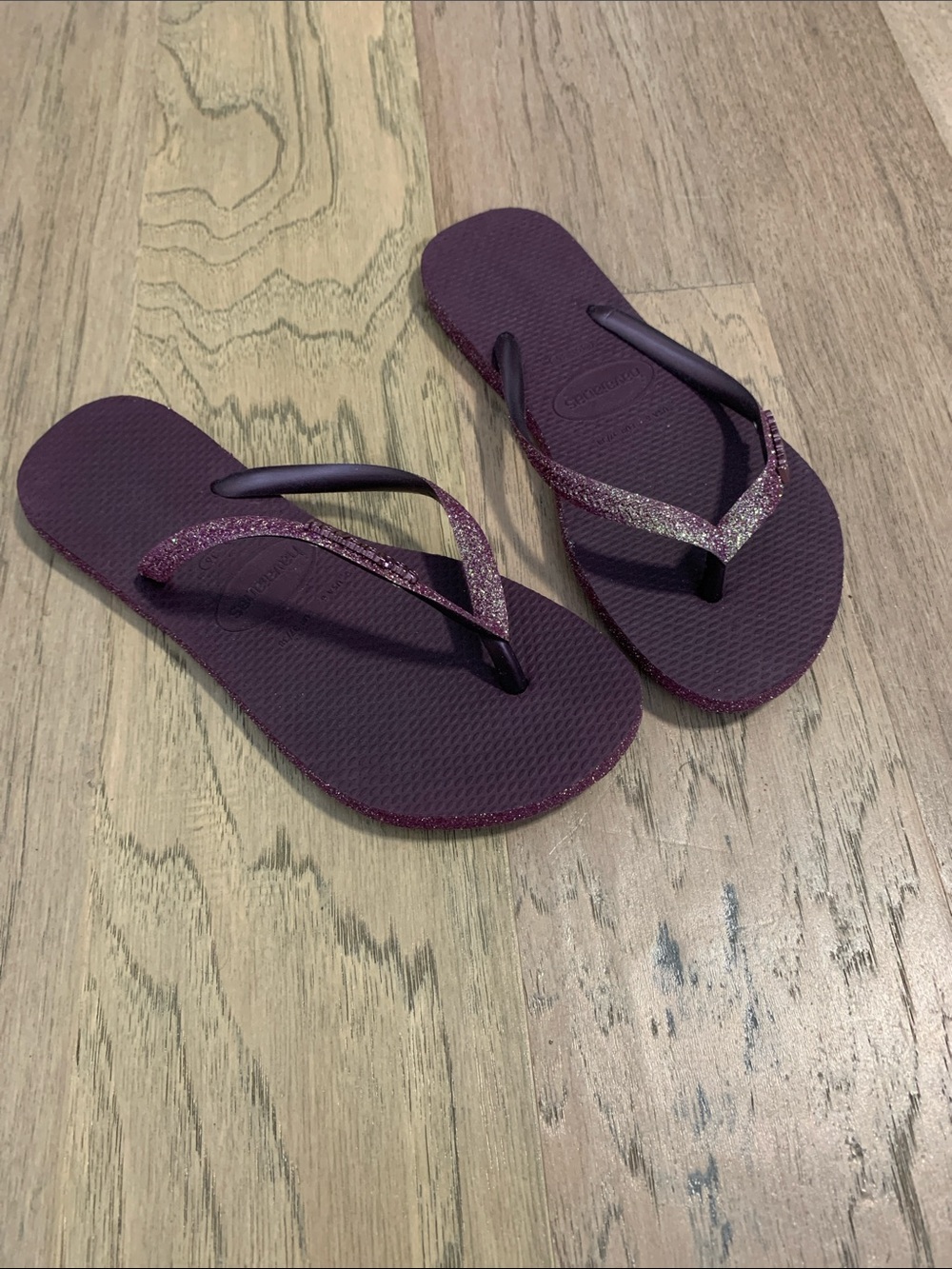 Women's Havianas Purple Glitter Strap Flip Flops Size 6